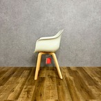 MAGIS SUBSTANCE armchair plywood legs SD5020 natural × white 1735C マジス サブスタンス アームチェア プライウッド レッグス ナチュラル × ホワイト デザイナーズ家具 保証あり【未使用品】【250サイズ】