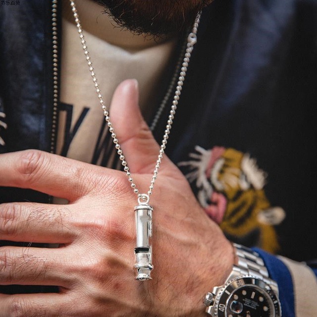 ボールチェーン付きホイッスル型ネックレス　　A18649