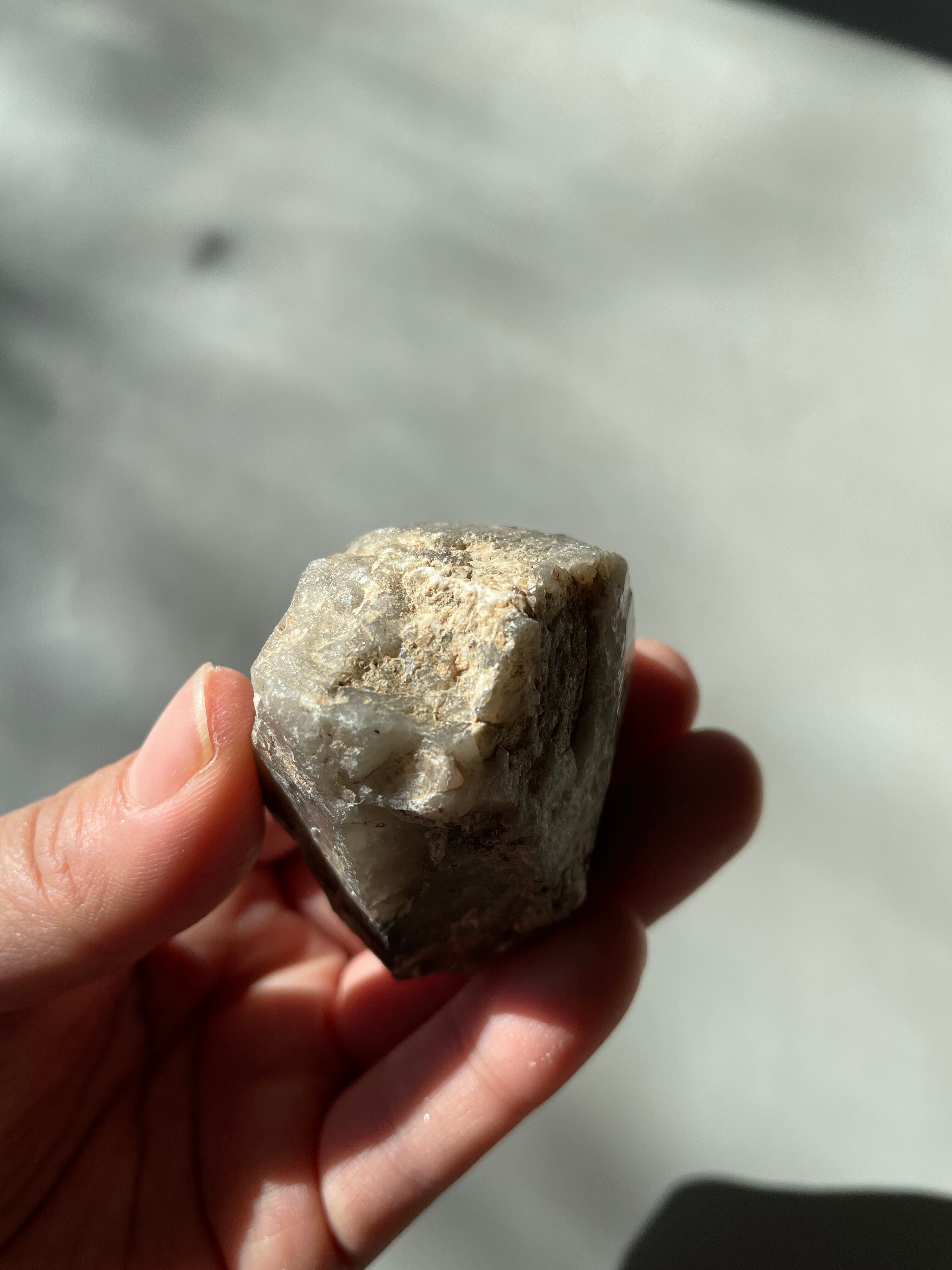 パキスタン　ギルギット　スカルドゥ産　スモーキークォーツ