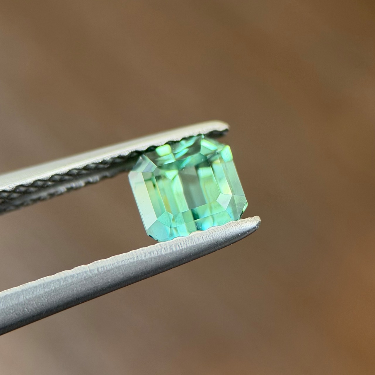 新春企画 [4] トルマリン 4.9x4.8mm, 0.75ct, アフガニスタン産