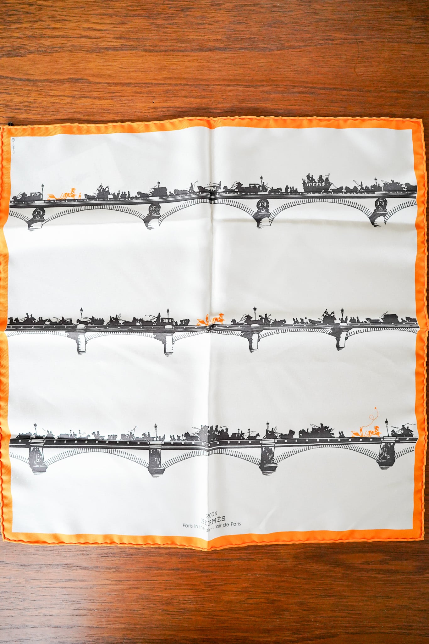HERMÈS Petite Carre 45 Silk Scarf 