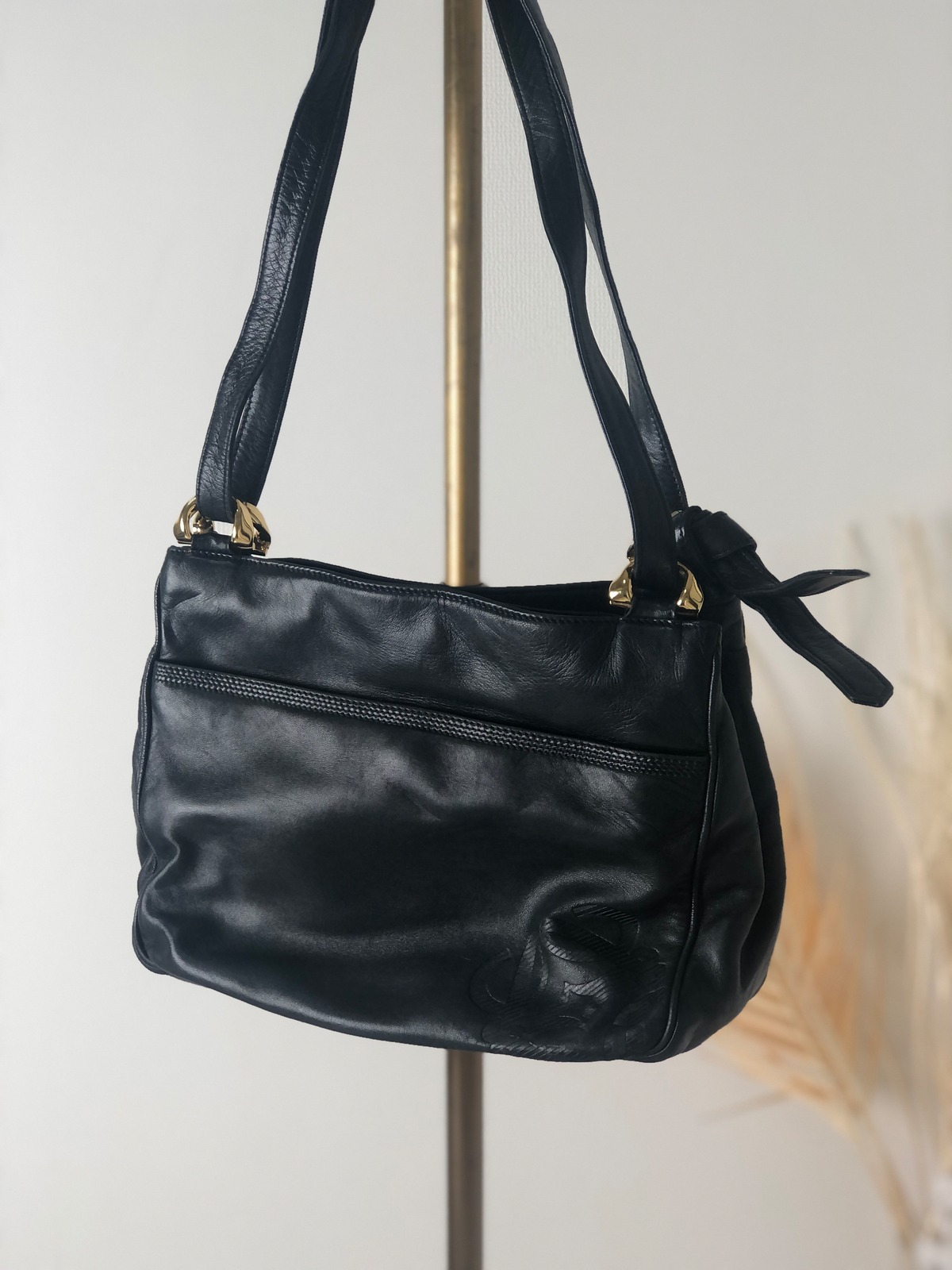 LOEWE ロエベ アナグラム レザー ショルダーバッグ ブラック vintage 