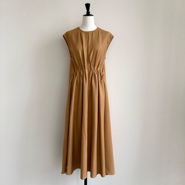 〈SELECT〉ウエストタックワンピース B62306