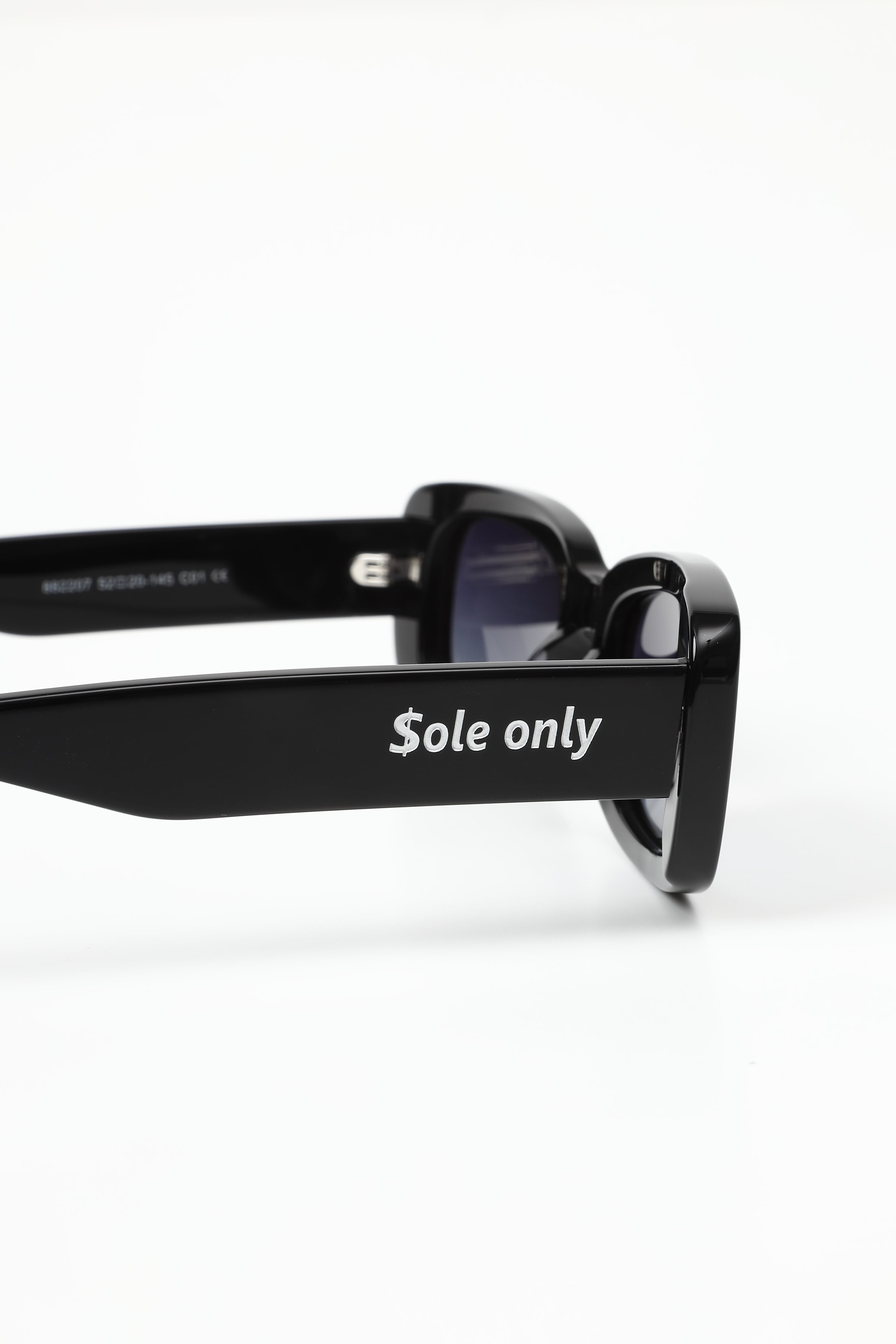 ole only square sunglasses Black | $ole only