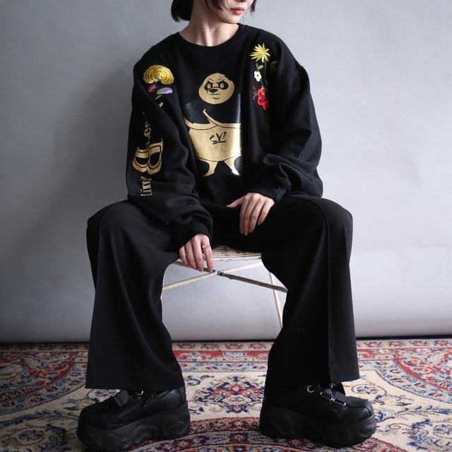 "パンダ×花" Wappen and printed double motif loose sweat