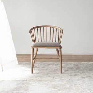 オーク材のウィンザーチェア
