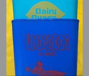 10L   ダストボックス　ゴミ箱　ハンドル付き　収納BOX コンパクト持ち運び簡単　ゴミ袋　屋内屋外　キッチン　オフィス　リビング　用途軽量　10L  省スペース　分別ごみ箱　屋外対応　10L  ゴミ箱　収納BOX
