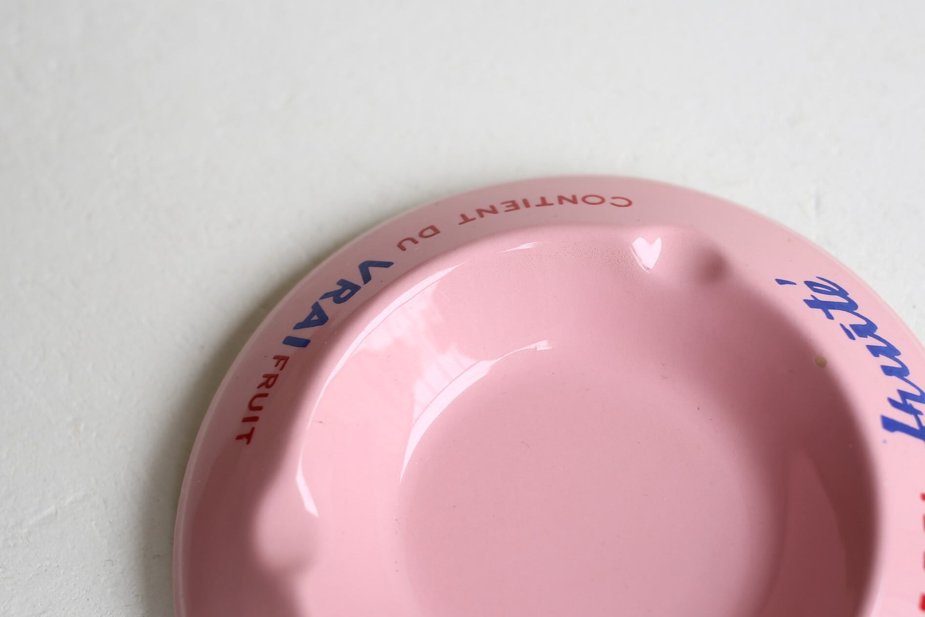 フランス アンティーク ヴィンテージ 灰皿 ピンク EVIAN fruité N