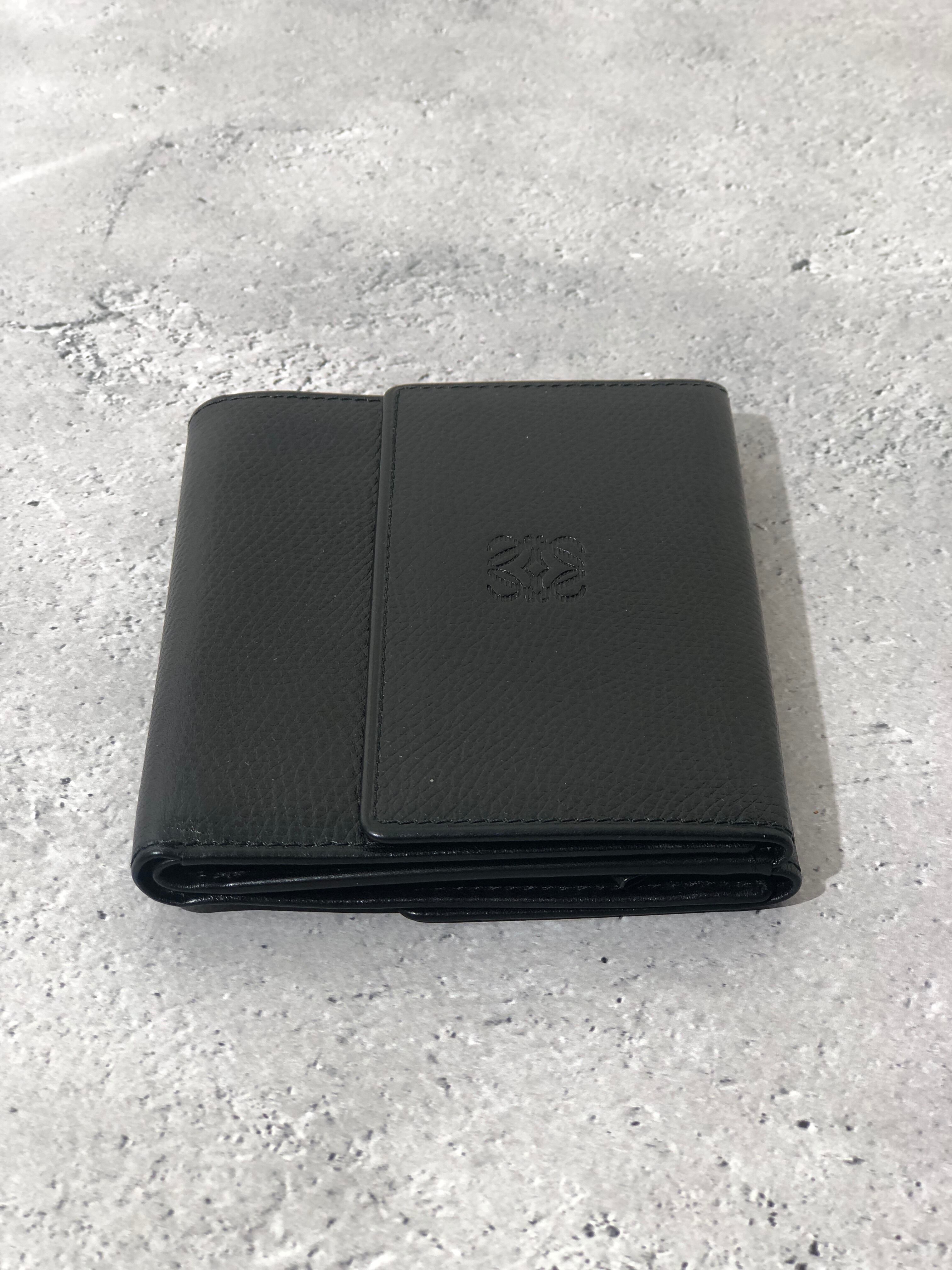 LOEWE ロエベ アナグラム 財布 ブラック レザー 三つ折り vintage