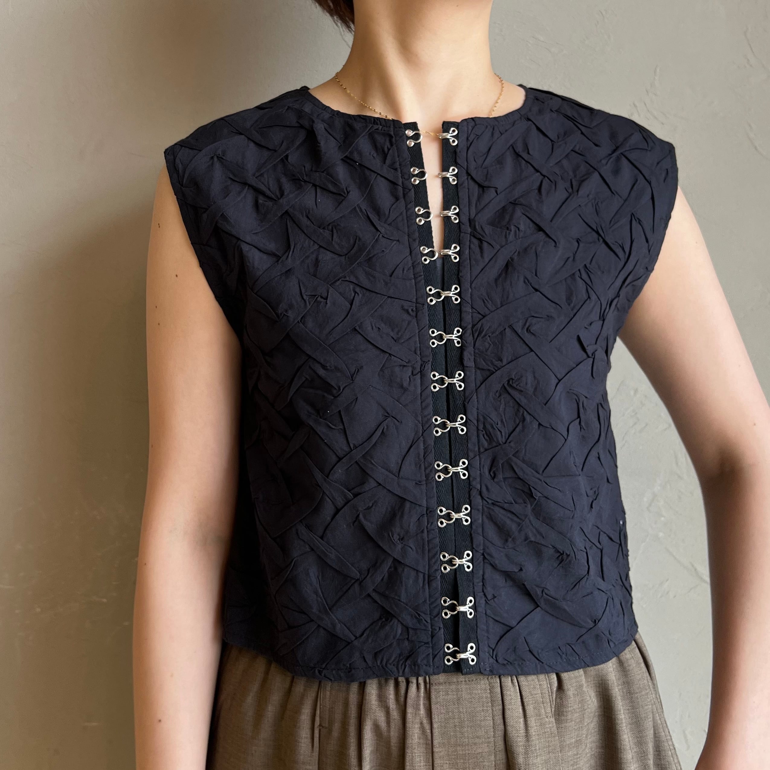 ハンドスモッキングベスト