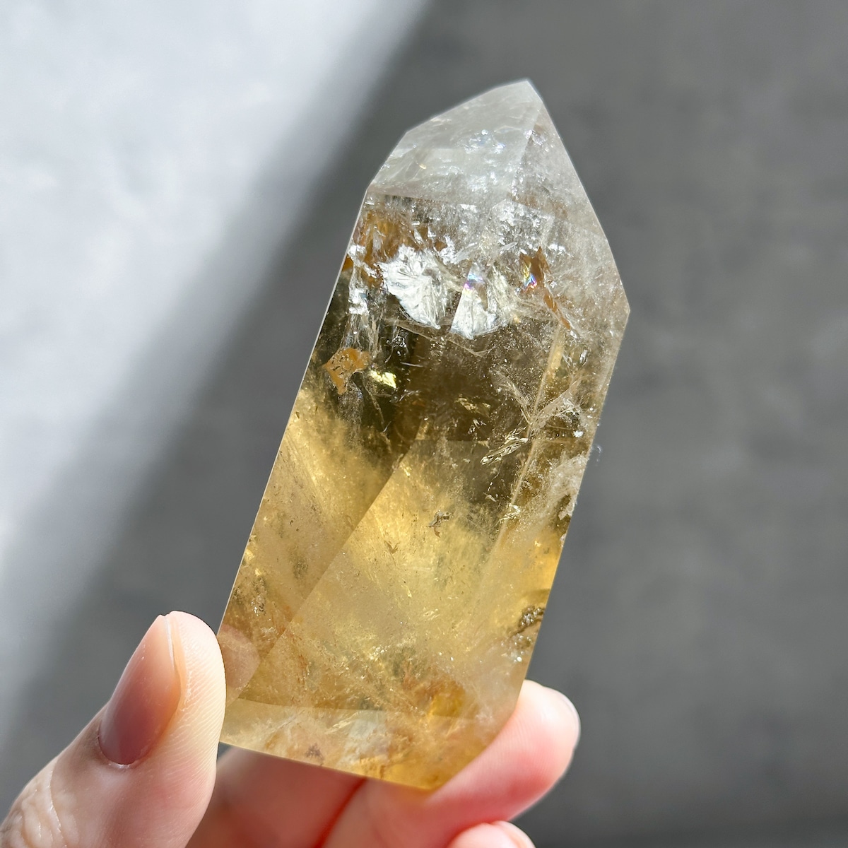 虹◎シトリン（黄水晶） フリーフォーム23◇ Citrine ◇ 天然石・鉱物 