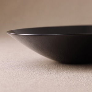 丸鉢八寸・黒