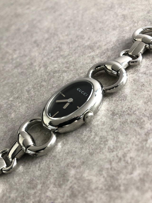 GUCCI グッチ トルナヴォー二 腕時計 シルバー オーバル ステンレススチール クウォーツ 118 vintage ヴィンテージ オールド szaysz