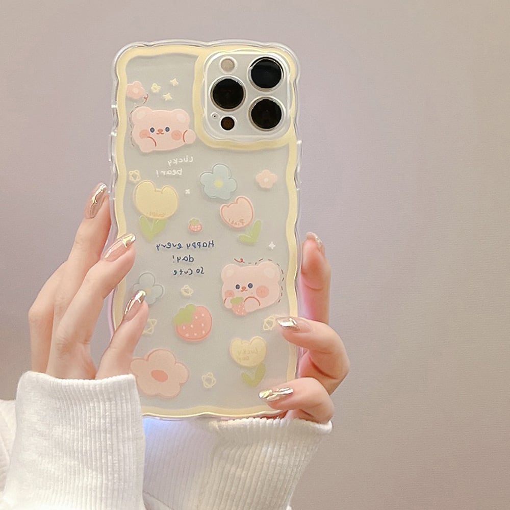 新型☆iPhone15対応 】クマさん チューリップ柄 ウェーブフレーム 透明