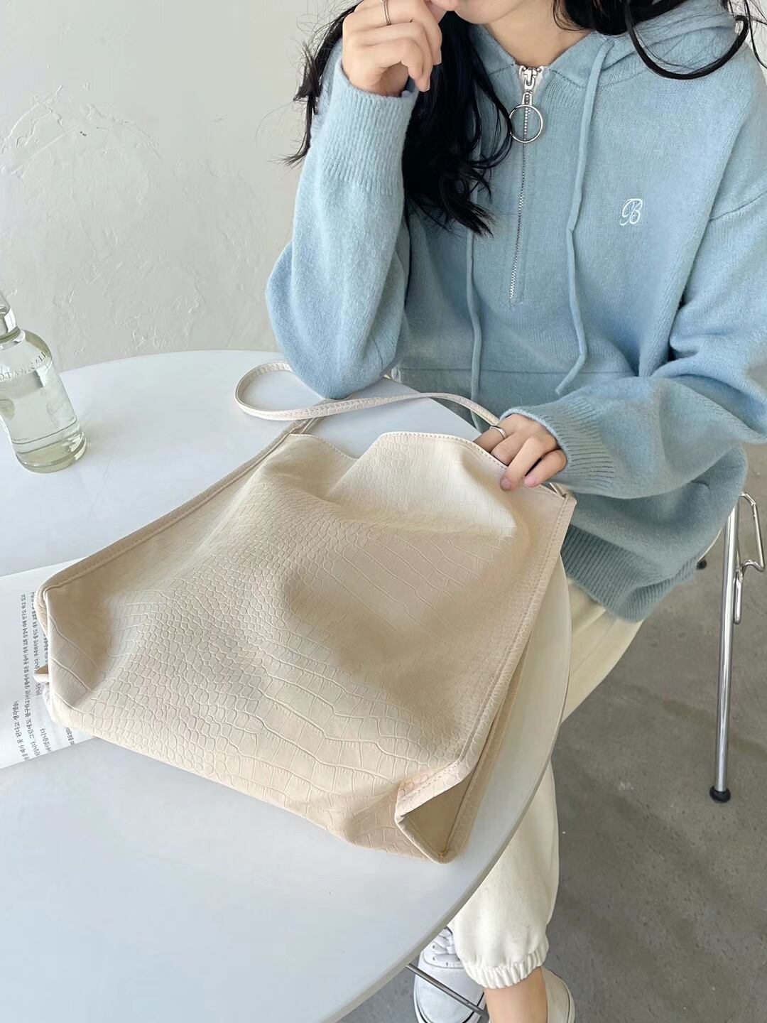 スクエアショルダーバッグ　AS19-0902-4