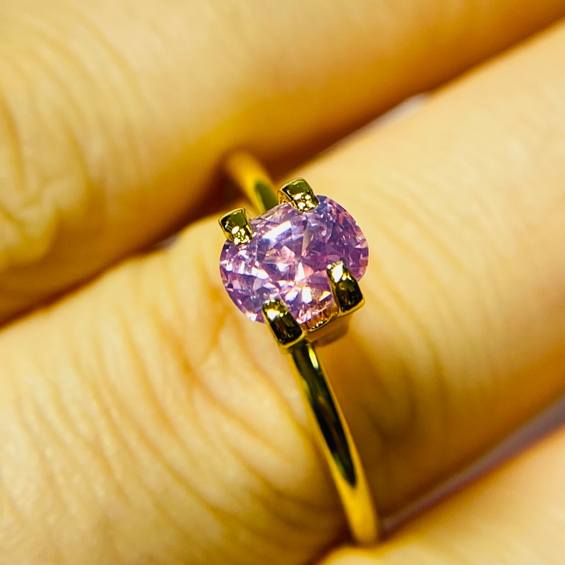 キラキラお上品なピンクサファイア