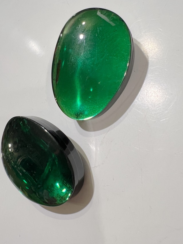 ★Special★ Vintage green lucite earrings