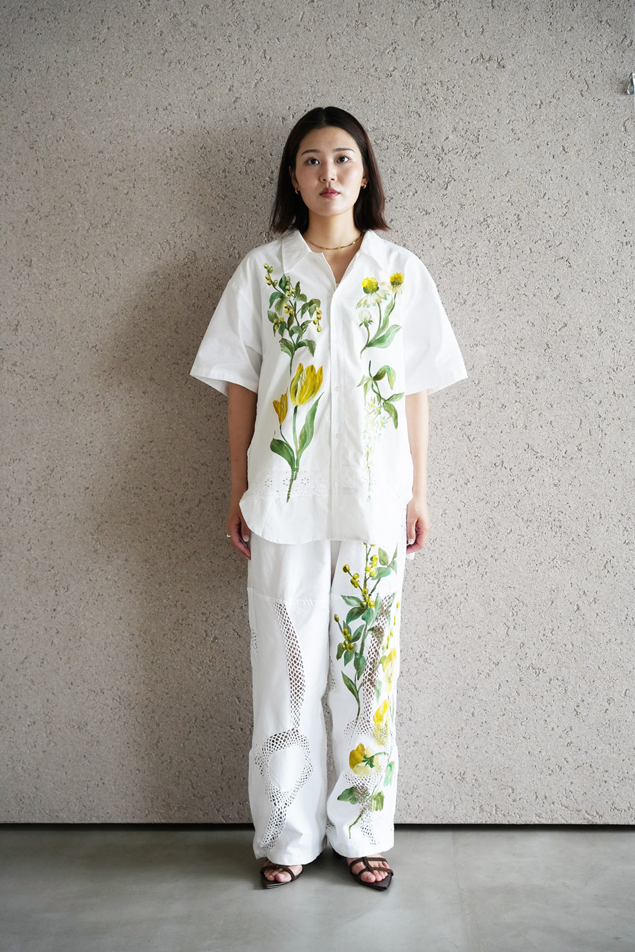 lace open collar shirt white yellow