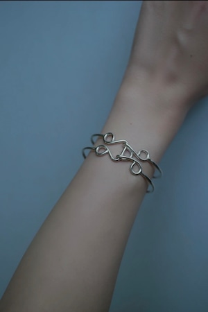 ritsuko karita Silver Hook bangle