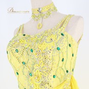 社交ダンス 衣装 スタンダード ドレス ワンピース スタンダードドレス フロート レース 黄色 デモ 競技 ダンス パーティ 発表会 つきおか 落ち感 スカート ふんわり ゆったり クラシック 上品 ダンスウェア 舞台衣装 ビジュー オシャレ かわいい