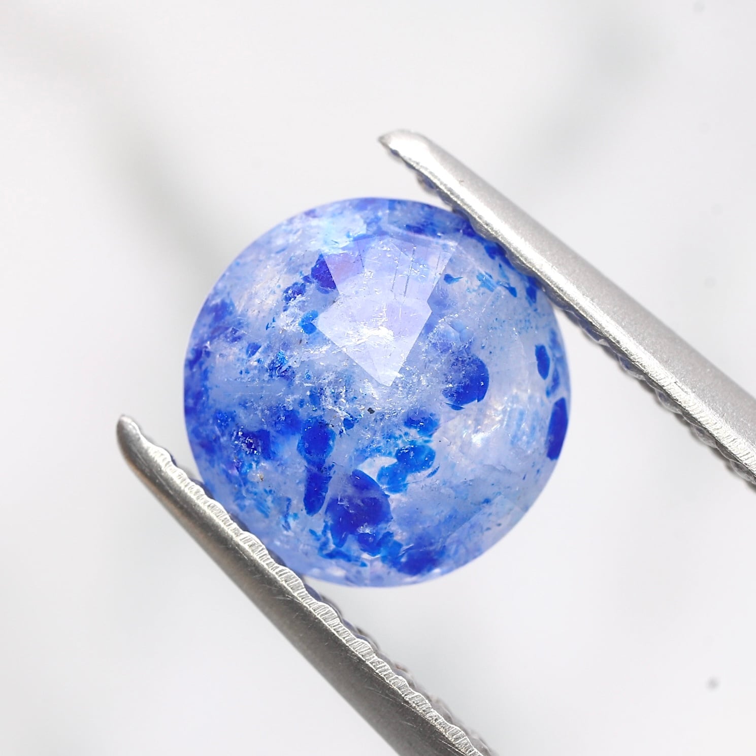 ラズライトインソーダライト 0.96ct ラウンド | 色石堂