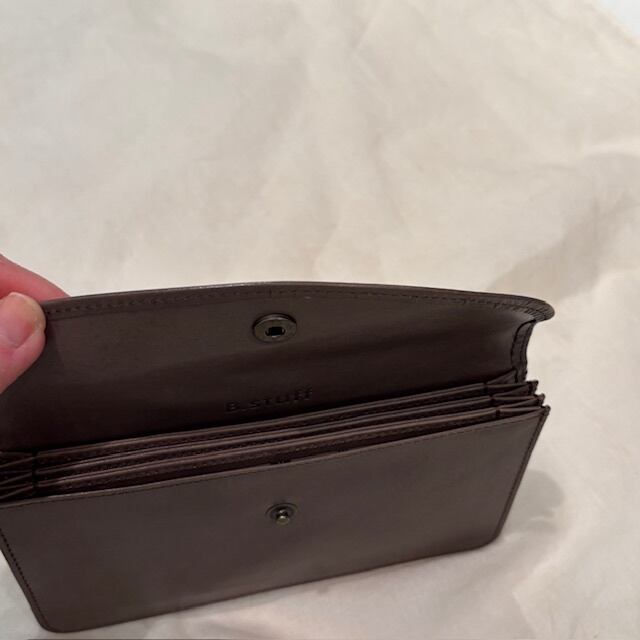 B.stuff　「フラウ」長財布