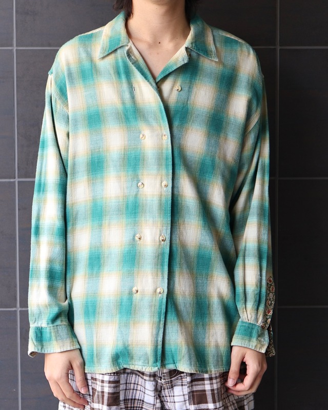 Check pattern double breasted shirt