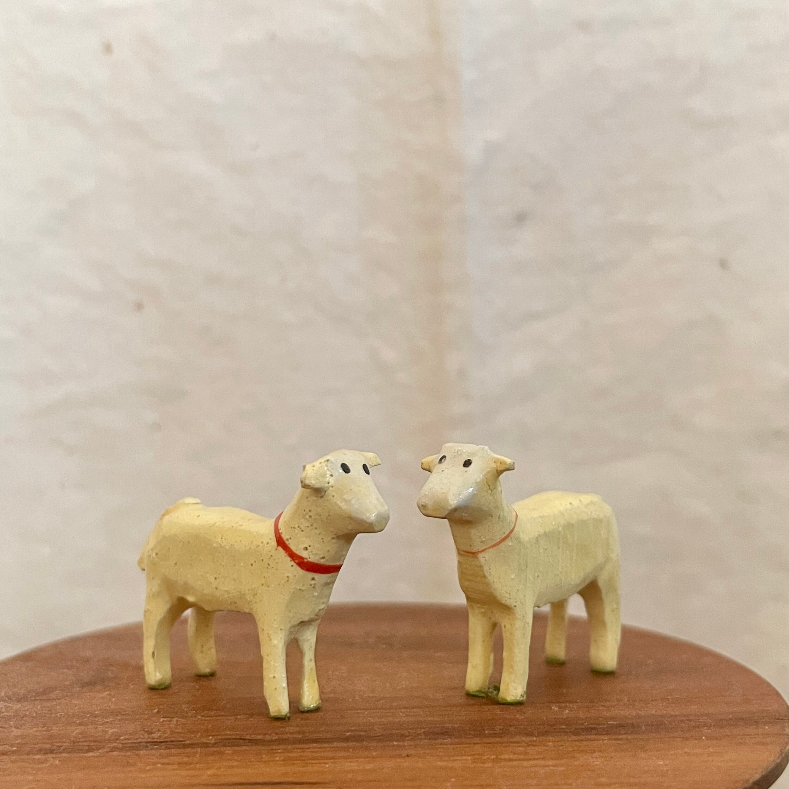 小さな木の子羊