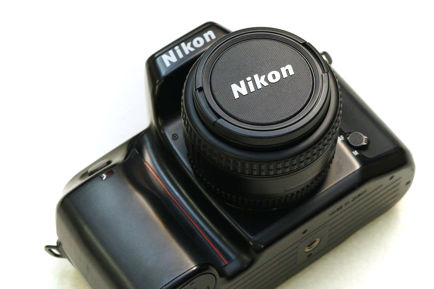 ニコンNikon F90X 一眼レフカメラ　レンズ2点セット