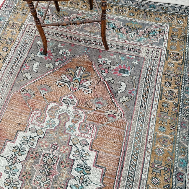 トルコ ヴィンテージラグ TR023 | タスピナール | 151cm × 261cm