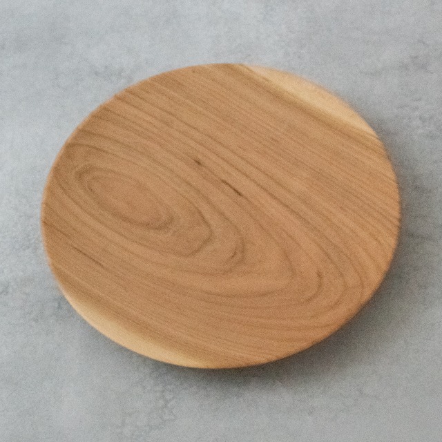 森を守るパン皿｜持続する命の循環｜山桜