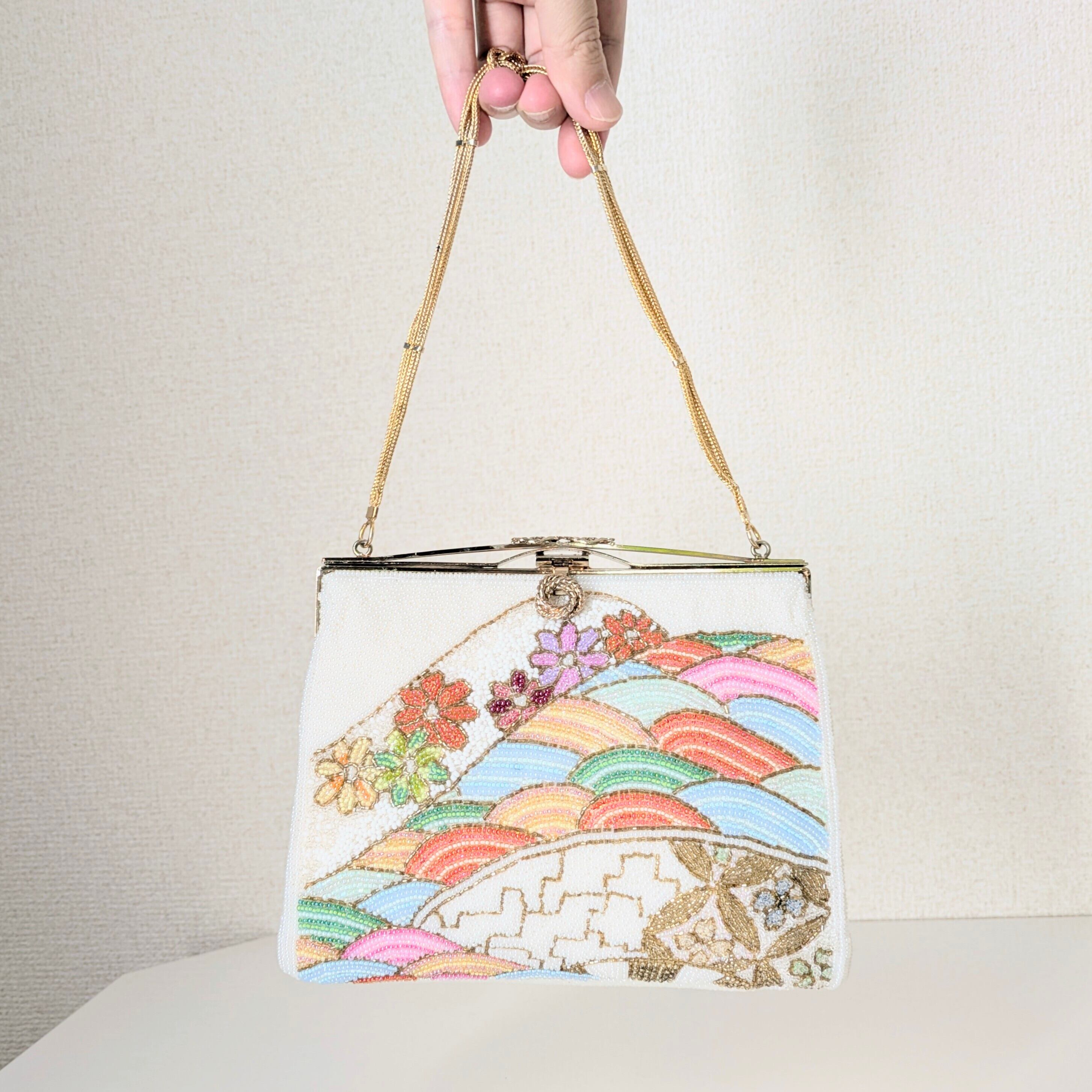 Vintage】ビーズ刺繍バッグ 白 吉祥風景柄 和柄 パーティーバッグ