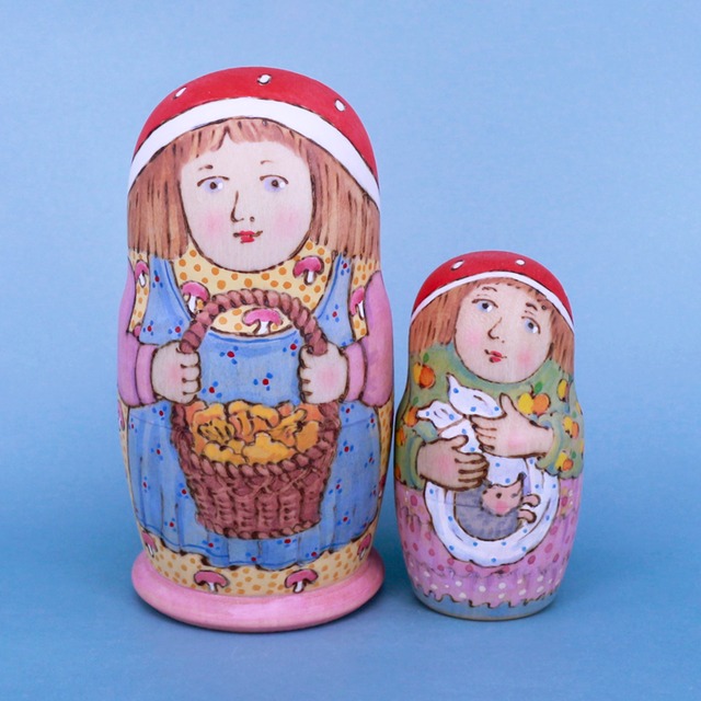 マリア・バローニナ作　マトリョーシカ　5個型