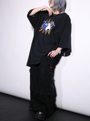 "陰陽×龍" front and back printed over silhouette ted
