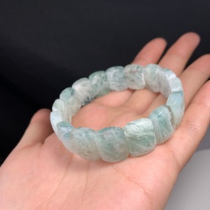 B118 エンジェルフローライト バングル