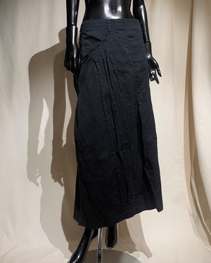HAI SPORTING GEAR - Wrinkled Random-Pleated Asymmetric Skirt