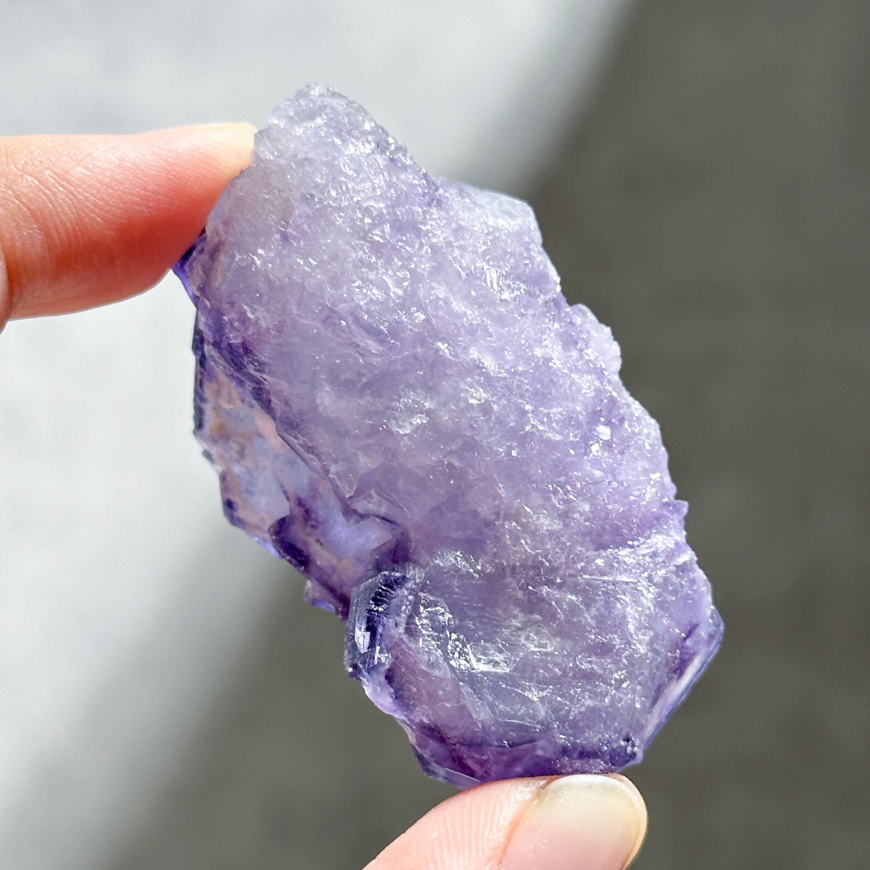 蛍光◎ヤオガンシャン産フローライト 原石03◇ Fluorite From