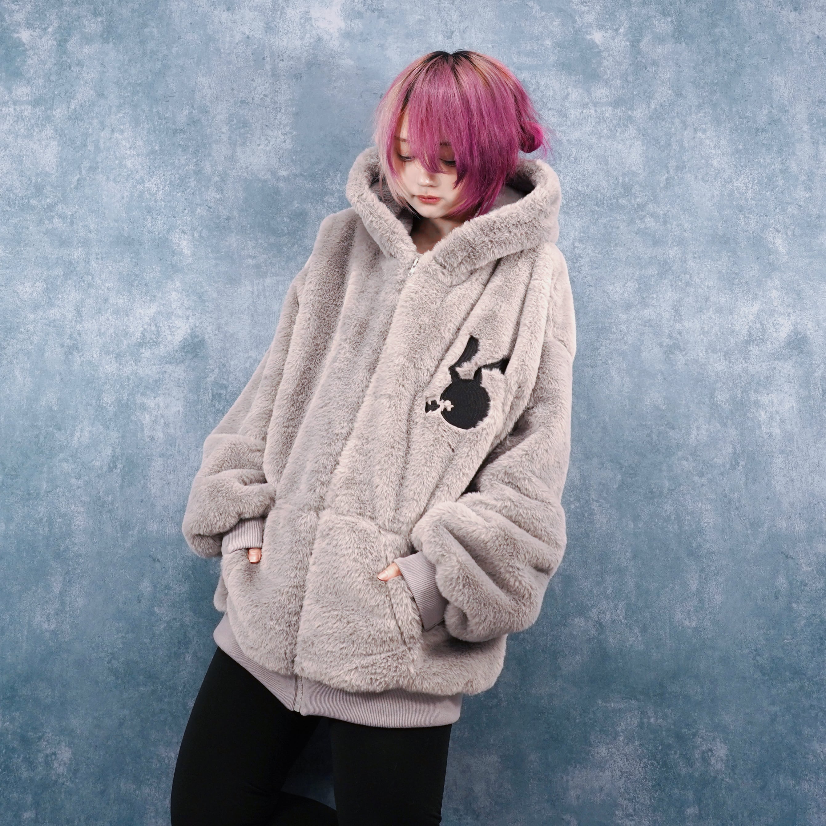 ふわふわグレーZIP OUTER【刺繍デザイン】 | NIER CLOTHING
