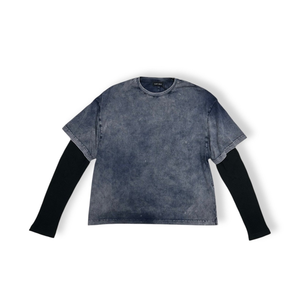 LAST NEST / layered t-shirts