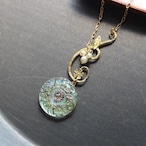 ボヘミアの森 / チェコガラスボタン ペンダント・ネックレス オーロラの花 アンティークstyle