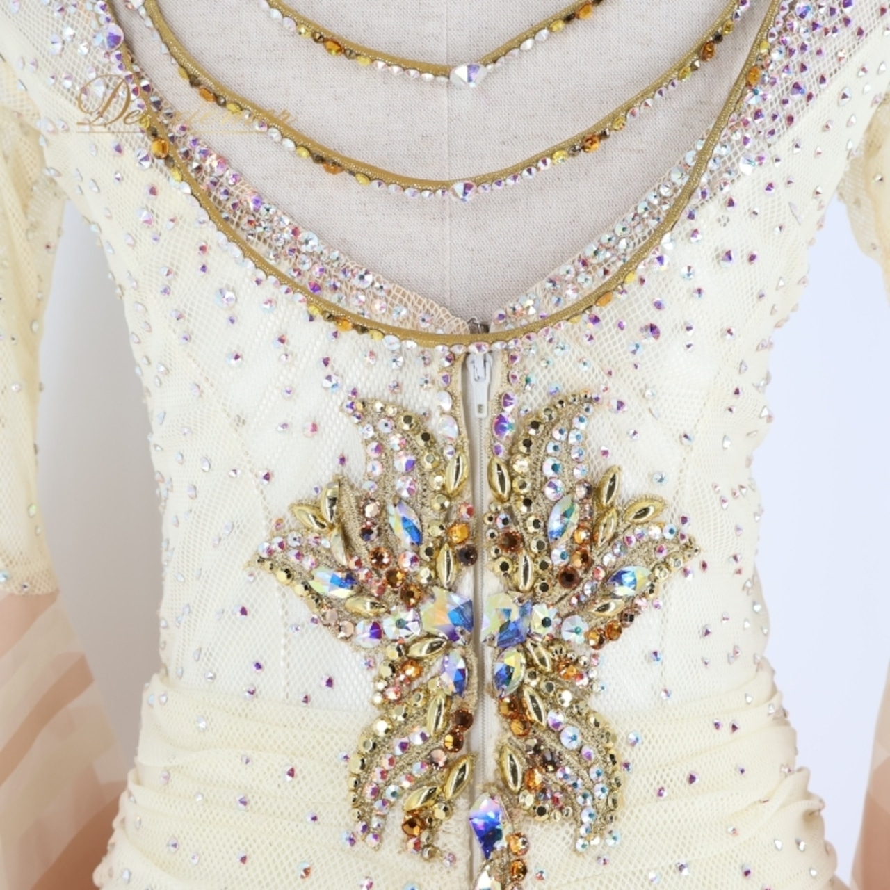 社交ダンス 衣装 スタンダードドレス スタンダード ドレス ファー ワンピース サーモン 縞 ストライプ ピンク系 ホワイト系 フロート レース デモ 競技 ダンス パーティ ゴールド 綺麗 珍しい アイボリー系 柔らかい 明るい 色味