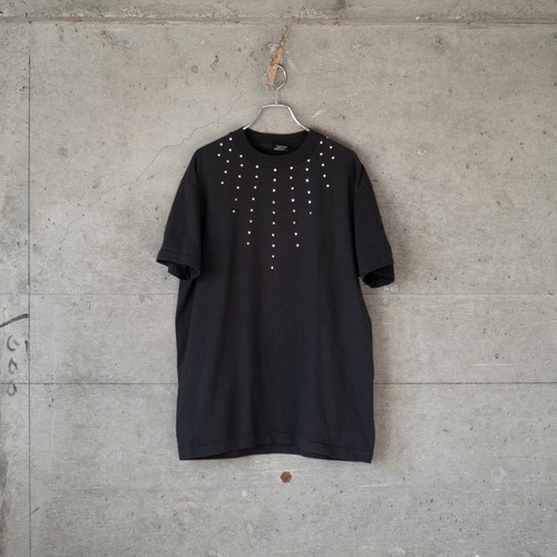 "BEST by FRUIT OF THE LOOM" used Black T-shirt with beads