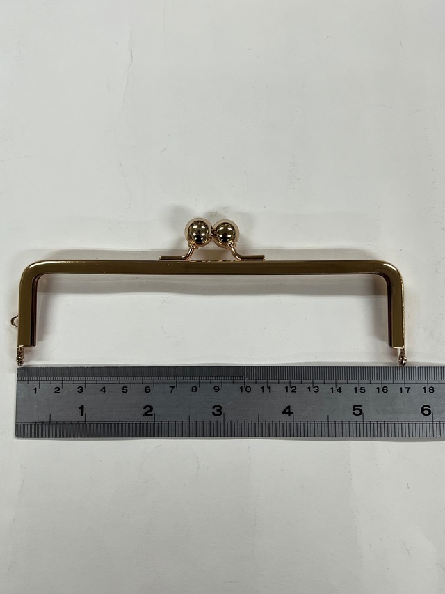 55×15(横 約16.7㎝ × 高さ 約4.8㎝)　１３㎜丸玉　ﾖｺｶﾝ　（ゴールド）