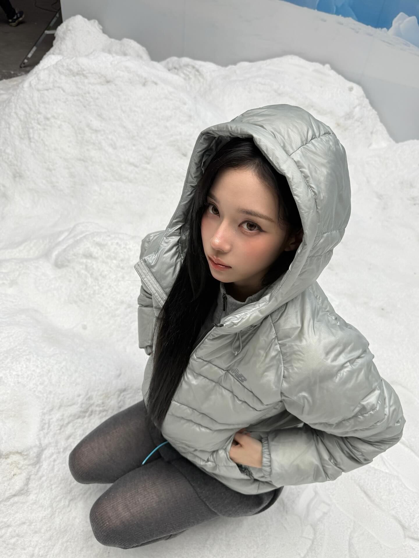 少量再入庫。。！！☆aespa ウィンター 着用！！【NEW BALANCE】UNI