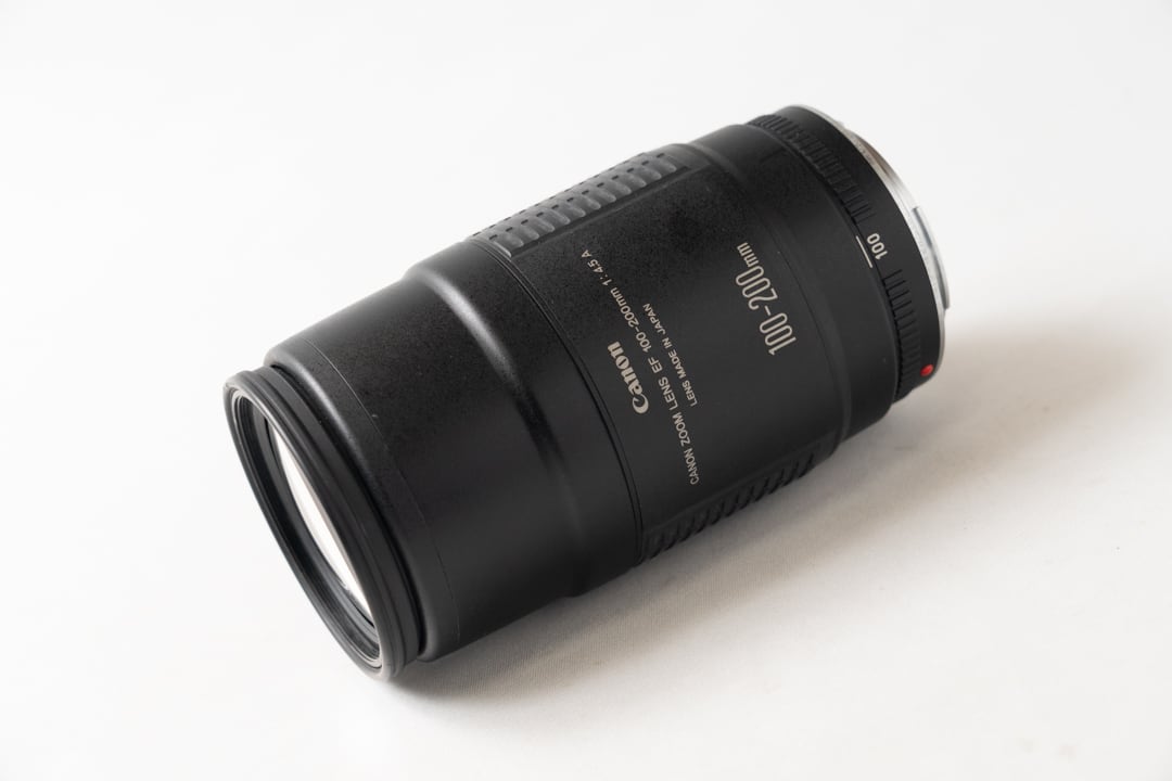 Canon純正 100-200mm 望遠レンズ a2628 Canon純正 100-200mm 望遠レンズ a2628 EF100-200mm f/4.5A