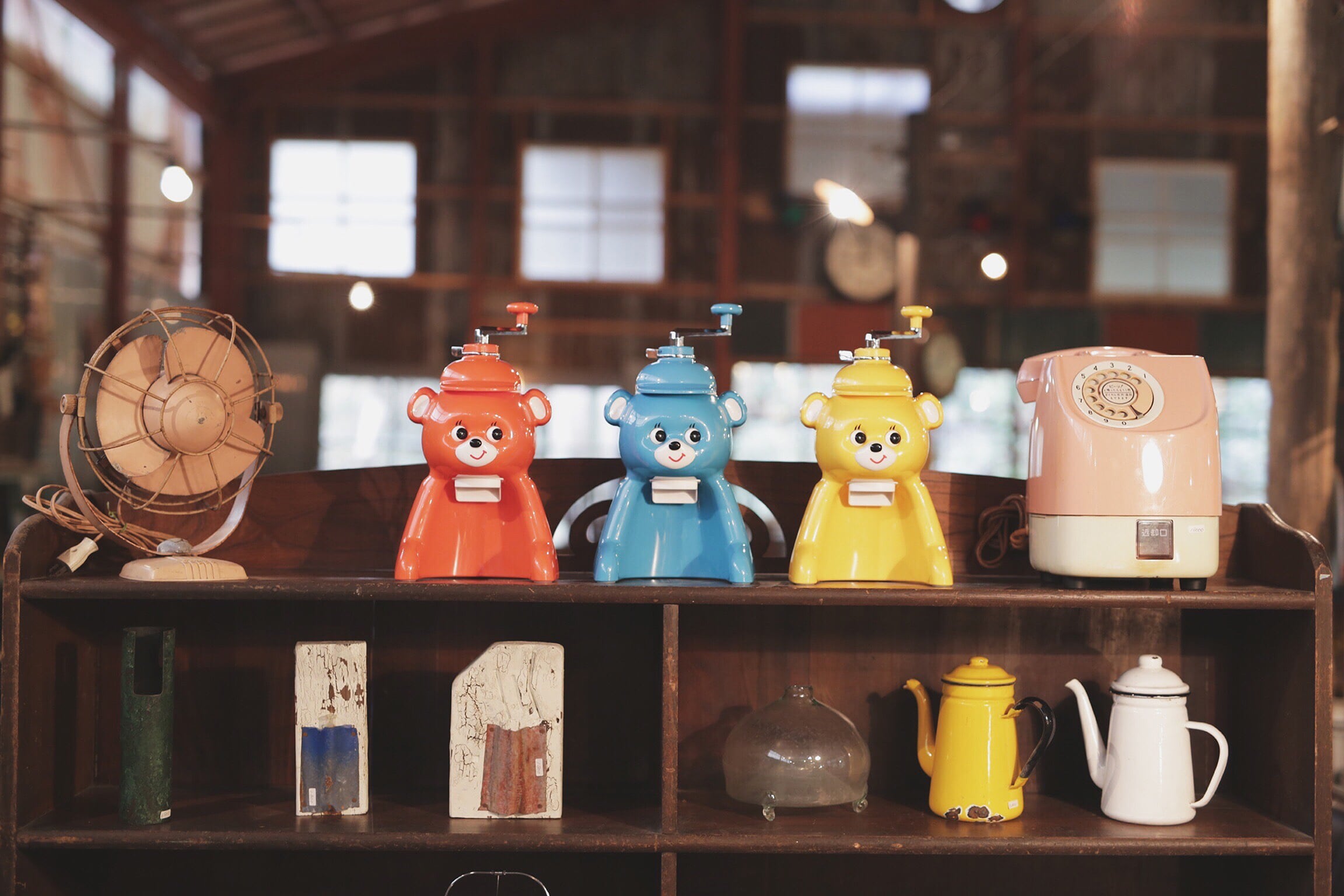 限定商品】 氷削り器（かき氷器） きょろちゃん ABF-G100 | shinotome