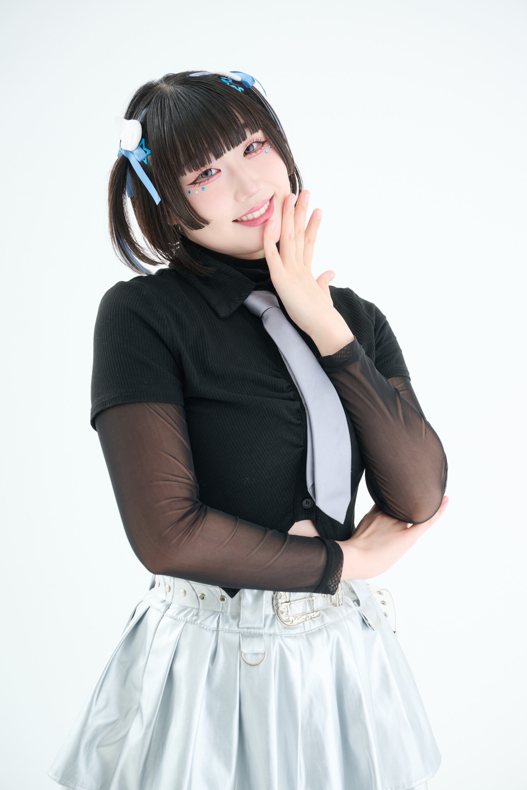 響 結音 (HEAVENLY) サイン入り宛名ありチェキ | TGIF online shop