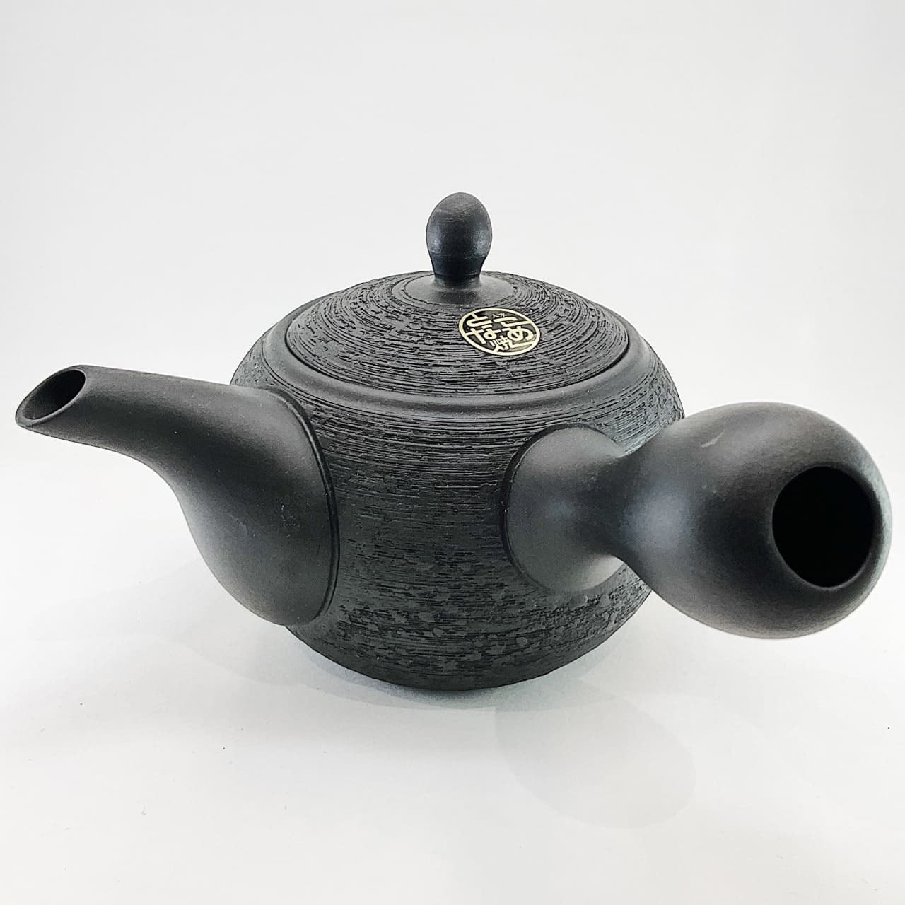 急須】入水黒三合丸 松皮急須【常滑焼】 | 和光カタヤマ