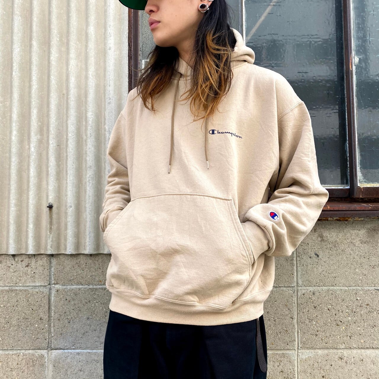 SALE/ Champion チャンピオン リバースウィーブ ワンポイントロゴ パーカー レッド (メンズ M)   O0597