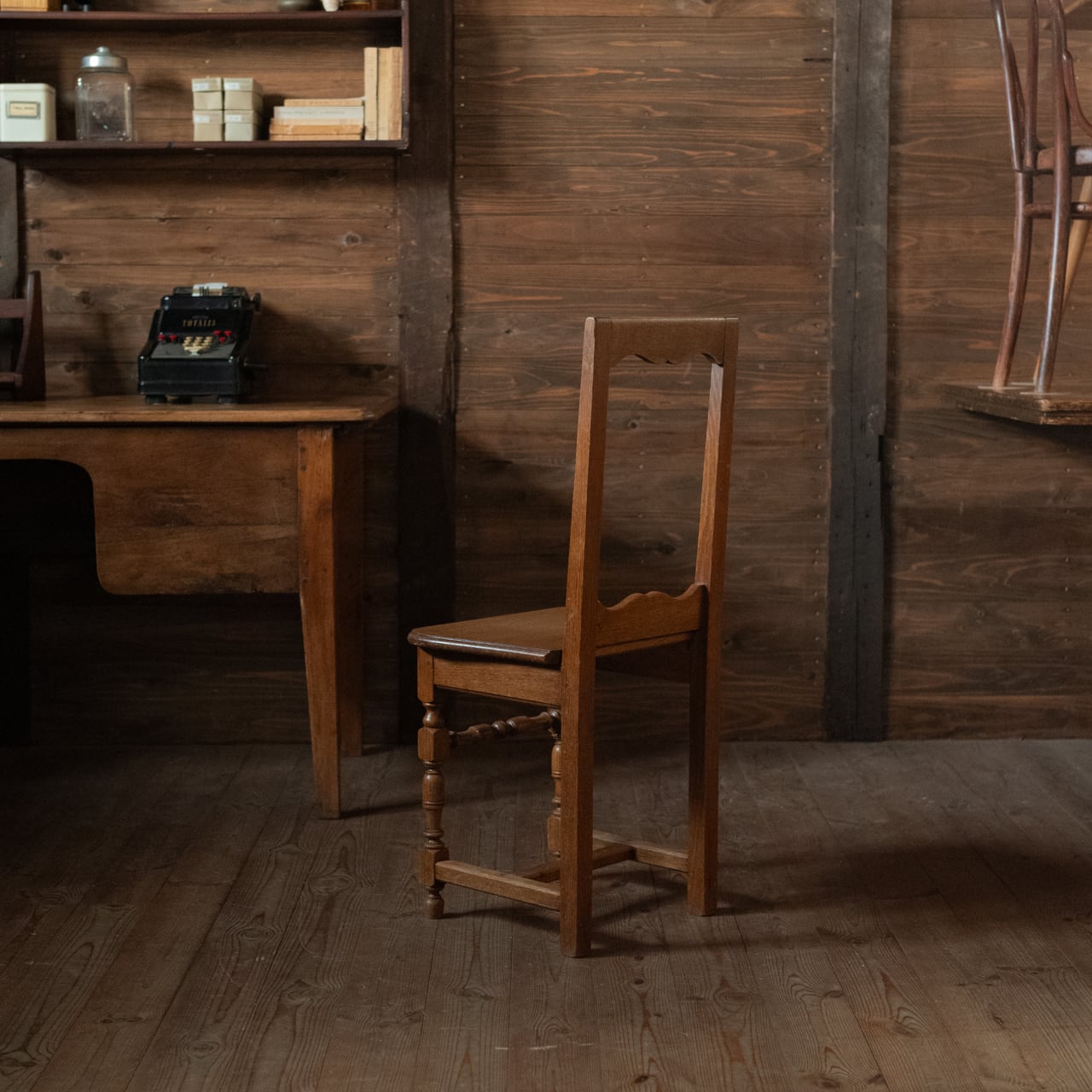 Lorraine Chair / ロレーヌチェア 〈チェア・椅子・デスクチェア